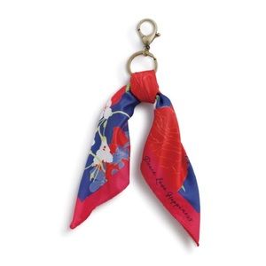 🆕AUCTION PRICE👩🏻‍⚖️Scarf Purse Clip - Red Floral